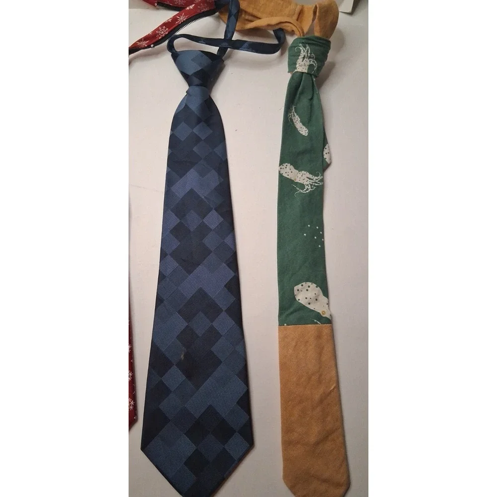 Lot of 6 Boys Zipper Pre-Tied Neckties & 2 Bow Ties Assorted Brands Colors